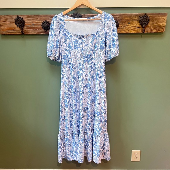 Smith & Quinn Dresses & Skirts - Smith & Quinn Blue Floral Square Neck Puff Sleeve Tiered Midi Dress Large